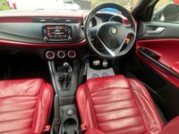 USED 2015 15 ALFA ROMEO GIULIETTA 1750 TBi Quadrifoglio Verde Hatchback 5dr Petrol TCT Euro 6 (s/s) (240 bhp) FRONT AND REAR SENSORS USB AUX