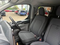 USED 2024 74 FORD TRANSIT CUSTOM 2.5 320 Duratec 11.8kWh Limited Crew Van 5dr Petrol Plug-in Hybrid Auto L2 Euro 6 (232 ps) 