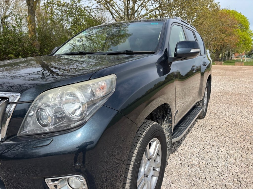 USED 2011 61 TOYOTA LAND CRUISER 3.0 D-4D 60th Anniversary SUV 5dr Diesel Auto 4WD Euro 5 (190 ps) 