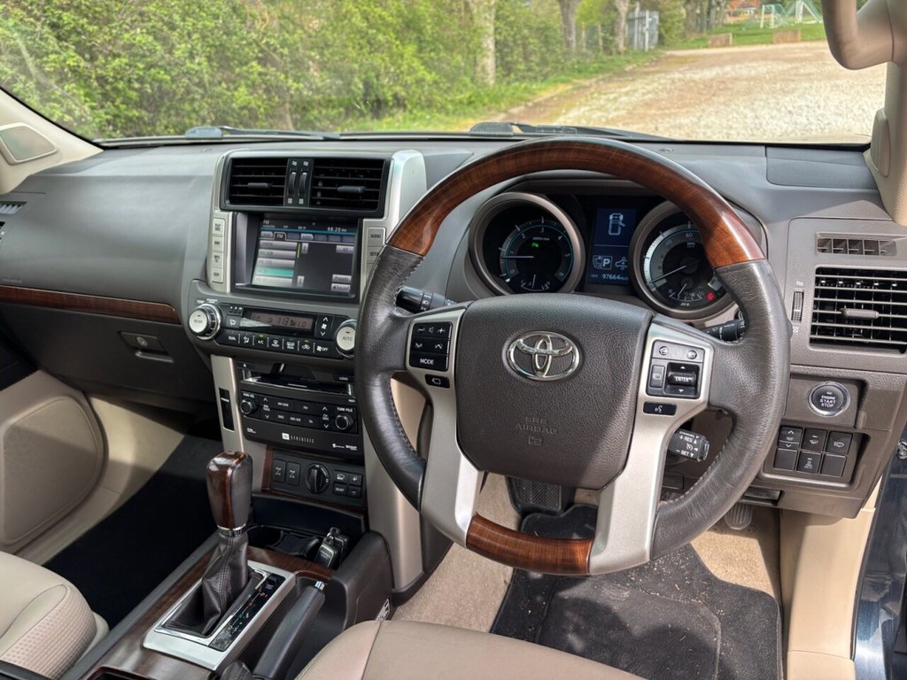 USED 2011 61 TOYOTA LAND CRUISER 3.0 D-4D 60th Anniversary SUV 5dr Diesel Auto 4WD Euro 5 (190 ps) 