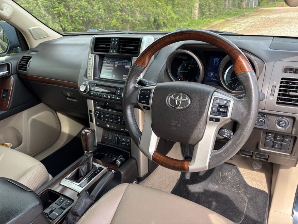 USED 2011 61 TOYOTA LAND CRUISER 3.0 D-4D 60th Anniversary SUV 5dr Diesel Auto 4WD Euro 5 (190 ps) 