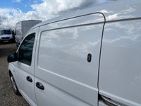 USED 2022 71 VOLKSWAGEN CADDY MAXI 2.0 TDI C20 Commerce Plus Panel Van 6dr Diesel Manual LWB Euro 6 (s/s) (102 ps) Air con - p sensors -security locks