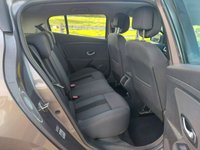 USED 2011 11 RENAULT MEGANE 1.6 16V Dynamique TomTom Hatchback 5dr Petrol Manual Euro 5 (110 ps) 