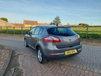 USED 2011 11 RENAULT MEGANE 1.6 16V Dynamique TomTom Hatchback 5dr Petrol Manual Euro 5 (110 ps) 