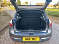 USED 2011 11 RENAULT MEGANE 1.6 16V Dynamique TomTom Hatchback 5dr Petrol Manual Euro 5 (110 ps) 