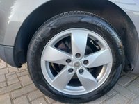 USED 2011 11 RENAULT MEGANE 1.6 16V Dynamique TomTom Hatchback 5dr Petrol Manual Euro 5 (110 ps) 
