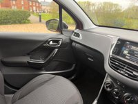 USED 2016 16 PEUGEOT 208 1.2 PureTech Allure Euro 6 5dr Â£20Tax/2owner/2Key/FullHistory