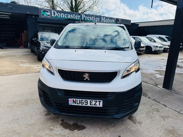 View our PEUGEOT EXPERT