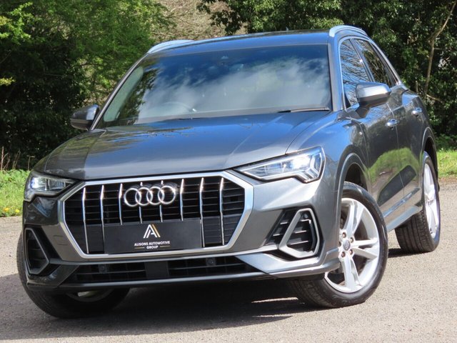 View our AUDI Q3