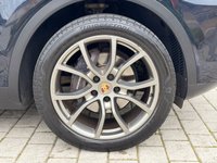 USED 2022 71 PORSCHE CAYENNE 3.0T V6 GPF SUV 5dr Petrol TiptronicS 4WD Euro 6 (s/s) (340 ps) 
