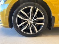 USED 2018 18 VOLKSWAGEN GOLF 2.0 TDI GT Hatchback 5 Door Diesel Automatic DSG Yellow Euro 6  +PRIV GLASS+HEATED SEATS+PAN ROOF