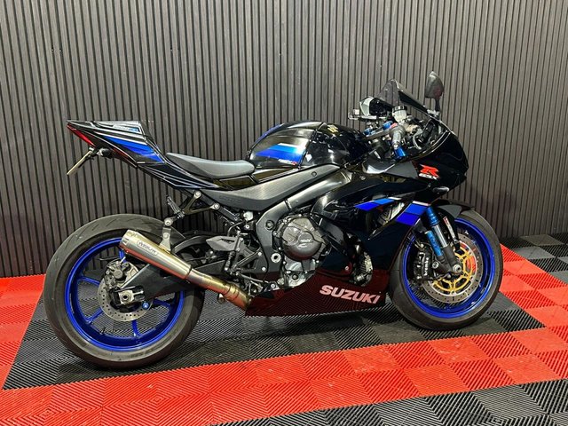 View our SUZUKI GSX-R1000R