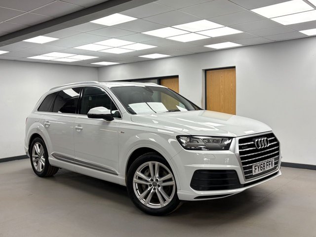 View our AUDI Q7