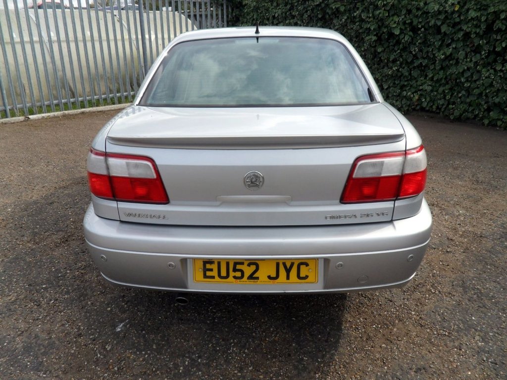 USED 2002 52 VAUXHALL OMEGA 2.6i V6 24V Elite Saloon 4dr Petrol Automatic (276 g/km, 178 bhp) One For Collectors Very Original