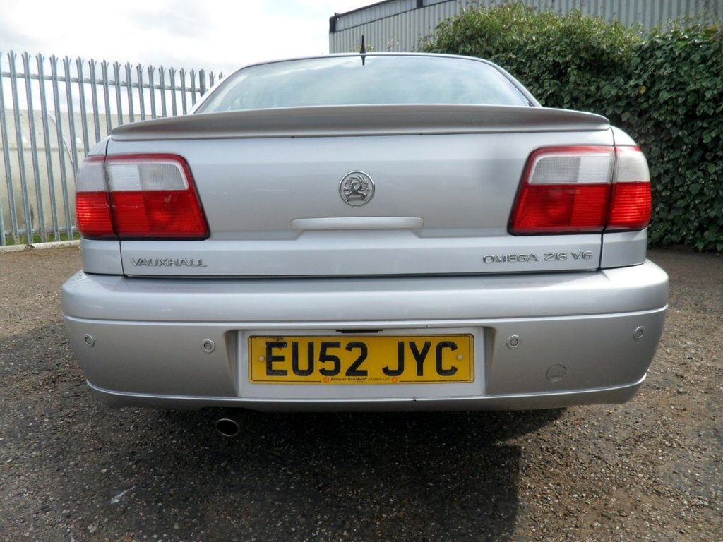 USED 2002 52 VAUXHALL OMEGA 2.6i V6 24V Elite Saloon 4dr Petrol Automatic (276 g/km, 178 bhp) One For Collectors Very Original
