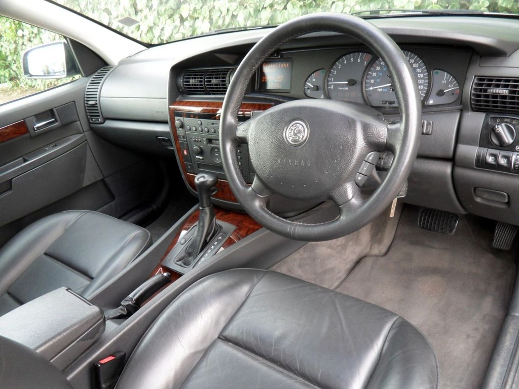 USED 2002 52 VAUXHALL OMEGA 2.6i V6 24V Elite Saloon 4dr Petrol Automatic (276 g/km, 178 bhp) One For Collectors Very Original