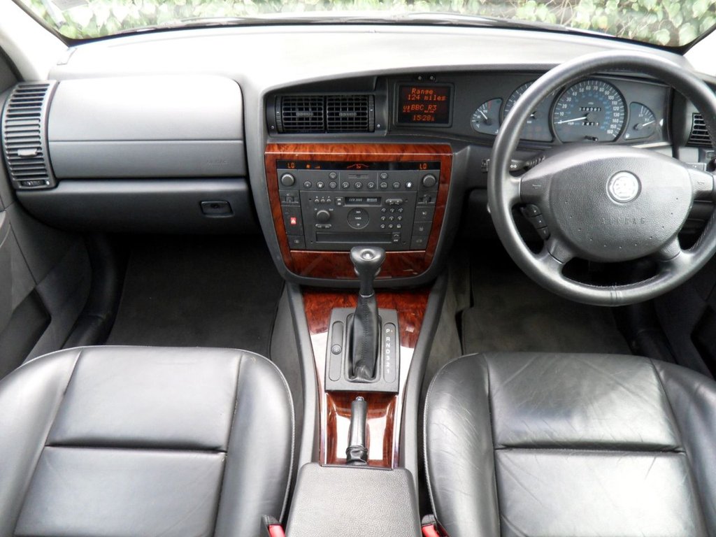 USED 2002 52 VAUXHALL OMEGA 2.6i V6 24V Elite Saloon 4dr Petrol Automatic (276 g/km, 178 bhp) One For Collectors Very Original