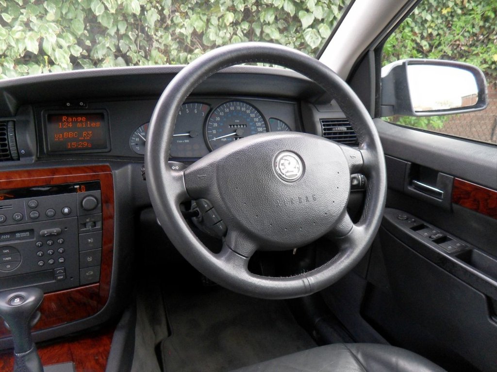 USED 2002 52 VAUXHALL OMEGA 2.6i V6 24V Elite Saloon 4dr Petrol Automatic (276 g/km, 178 bhp) One For Collectors Very Original