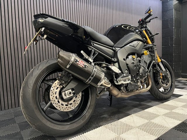 View our YAMAHA FZ8