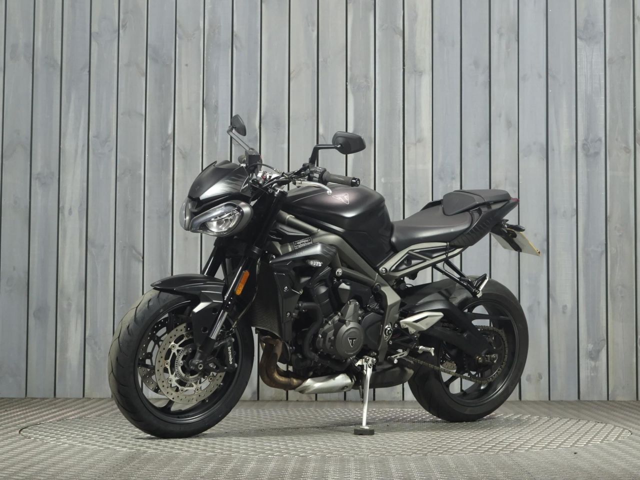 TRIUMPH STREET TRIPLE R