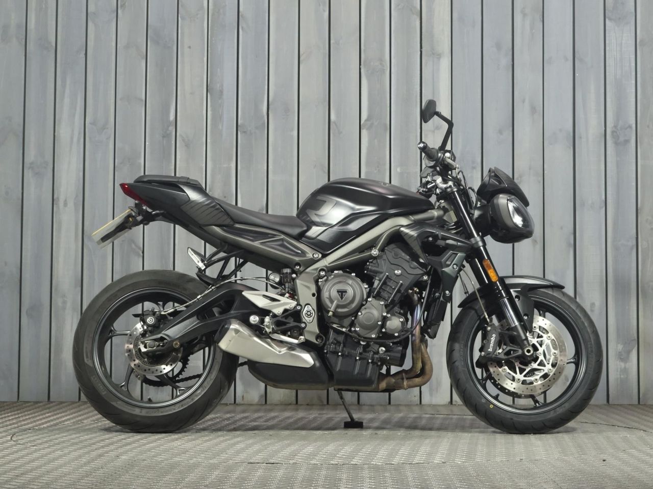 TRIUMPH STREET TRIPLE R