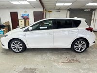USED 2018 68 TOYOTA AURIS 1.8 VVT-h Excel Hatchback 5dr Petrol Hybrid CVT Euro 6 (s/s) (136 ps) Full Toyota Service History