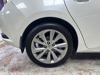 USED 2018 68 TOYOTA AURIS 1.8 VVT-h Excel Hatchback 5dr Petrol Hybrid CVT Euro 6 (s/s) (136 ps) Full Toyota Service History