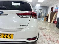 USED 2018 68 TOYOTA AURIS 1.8 VVT-h Excel Hatchback 5dr Petrol Hybrid CVT Euro 6 (s/s) (136 ps) Full Toyota Service History