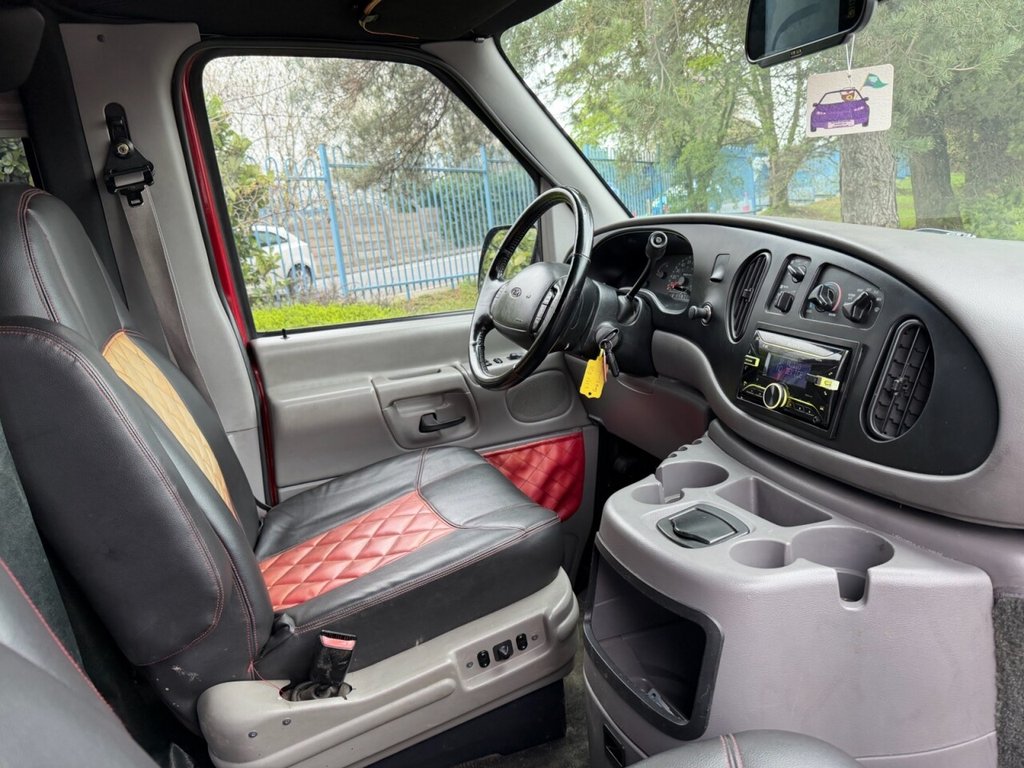 USED 2002 51 FORD E150 Ford E150 5400CC PETROL AUTOMATIC V8 MUSCLE FULL CAMPER CONVERSION