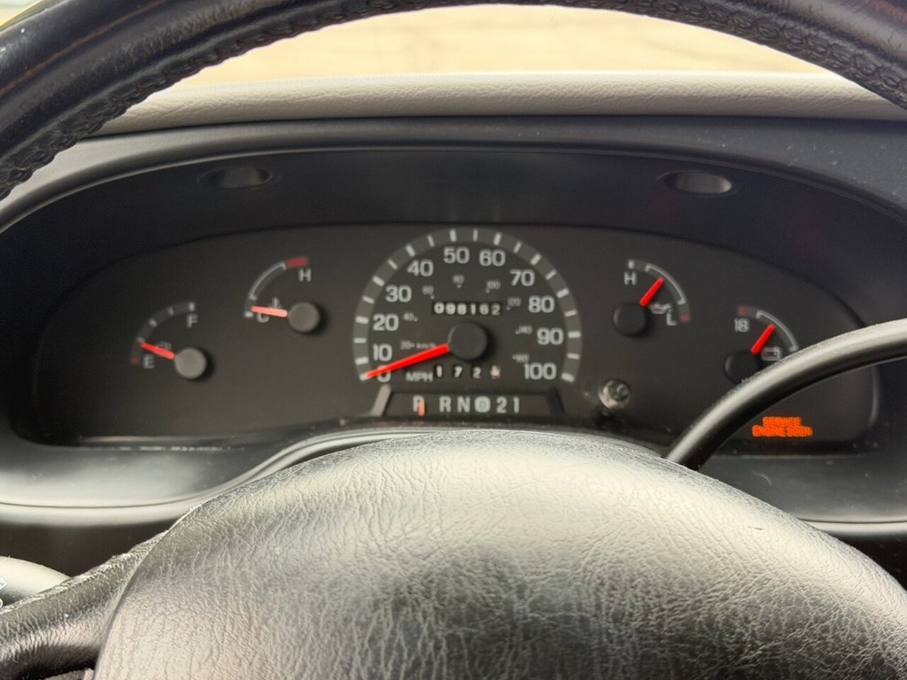 USED 2002 51 FORD E150 Ford E150 5400CC PETROL AUTOMATIC V8 MUSCLE FULL CAMPER CONVERSION