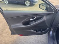 USED 2025 25 HYUNDAI I30 1.5 T-GDi MHEV Advance Hatchback 5dr Petrol Hybrid DCT Euro 6 (s/s) (140 ps) 1 Owner - Automatic - Bluetooth Connectivity - Reversing Camera - Front & Rear Parking Sensors - Cruise Control - Climate Control