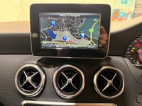 USED 2018 67 MERCEDES-BENZ A-CLASS 2.1 A200d SE (Executive) Hatchback 5dr Diesel Manual Euro 6 (s/s) (136 ps) one owner mercedes service history rear camera black leather heated