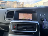 USED 2018 18 VOLVO V60 2.0 D4 SE Nav Estate 5dr Diesel Manual Euro 6 (s/s) (190 ps) Two Owners Full Service History+Bluetooth And Navigation