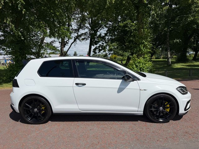 View our VOLKSWAGEN GOLF