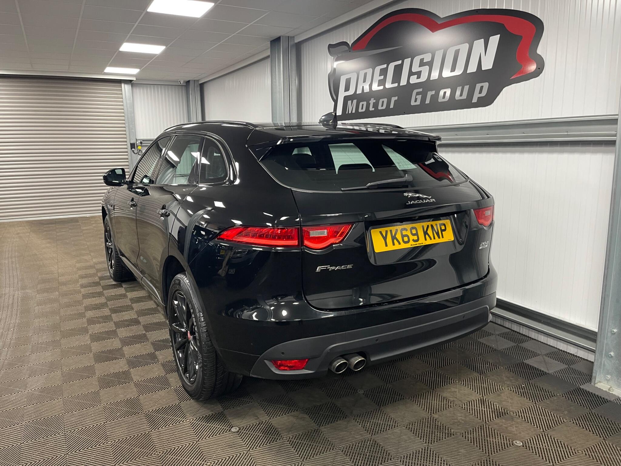 2019 Jaguar F-Pace thumbnail 11