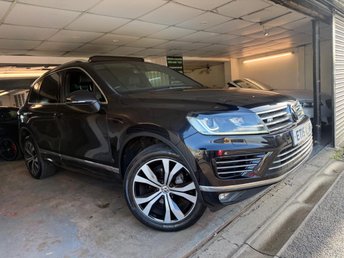 View our Volkswagen Touareg