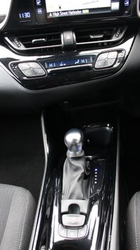 USED 2019 69 TOYOTA C-HR 1.8 VVT-h Dynamic SUV 5dr Petrol Hybrid CVT Euro 6 (s/s) (122 ps) 