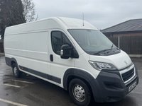 USED 2017 67 PEUGEOT BOXER 2.0 BlueHDi 435 Professional Panel Van 5dr Diesel Manual L4 H2 Euro 6 (130 ps) This 2017 Peugeot Boxer 2.0 BlueHDi 435 Professional L4 H2 Euro 6 5dr boasts a clear vehicle history, offering you peace of mind.  Powered by an efficient 2.0 litre BlueHDi diesel engine, this Euro 6 compliant van is presented in the Professional trim, known for its practical features.  With a substantial towing weight of 3000 kg, it is well equipped for a variety of tasks. The Boxer Professional derivative stands out with its impressive 15000 litre cargo volume.