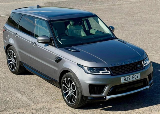 View our LAND ROVER RANGE ROVER SPORT