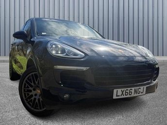 2016 PORSCHE CAYENNE