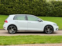 USED 2018 68 VOLKSWAGEN GOLF 1.6 TDI SE Nav Hatchback 5dr Diesel DSG Euro 6 (s/s) (115 ps) 
