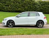 USED 2018 68 VOLKSWAGEN GOLF 1.6 TDI SE Nav Hatchback 5dr Diesel DSG Euro 6 (s/s) (115 ps) 