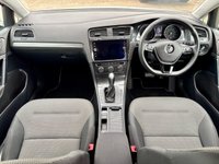 USED 2018 68 VOLKSWAGEN GOLF 1.6 TDI SE Nav Hatchback 5dr Diesel DSG Euro 6 (s/s) (115 ps) 