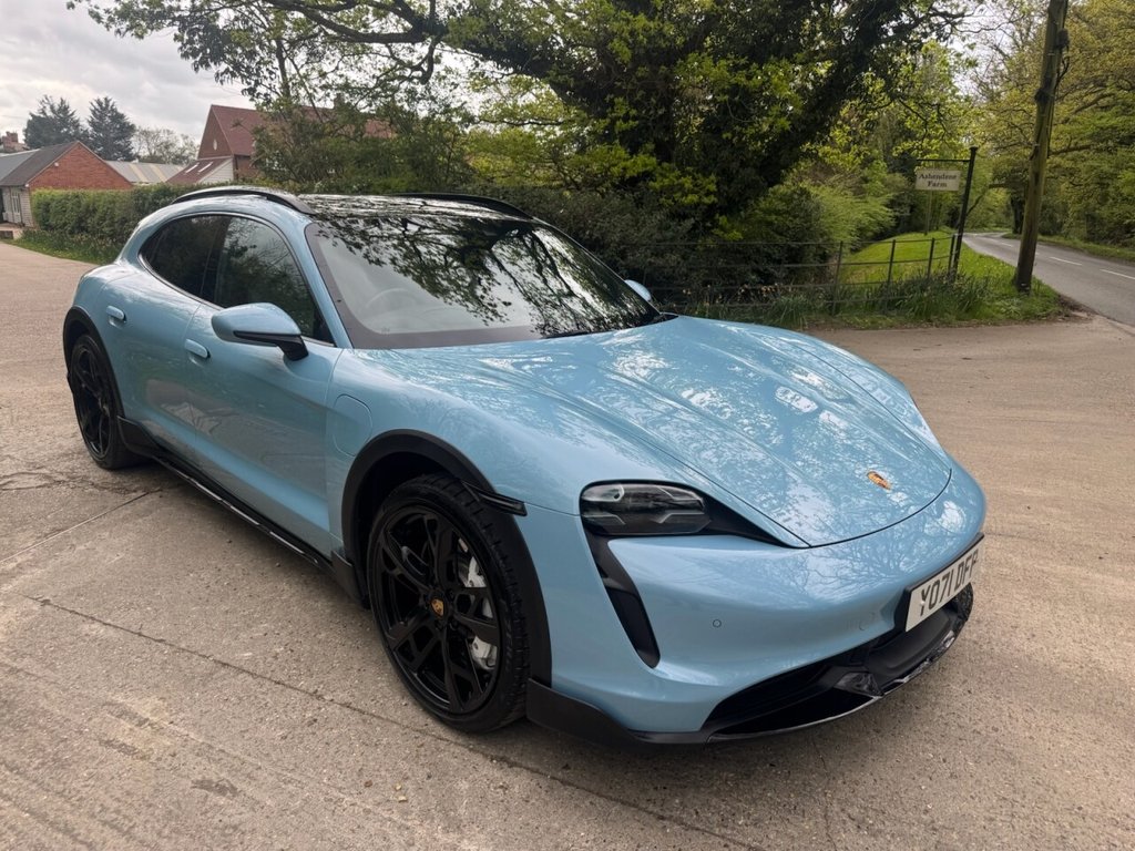 2022 Porsche Taycan E Turbo Cross Turismo