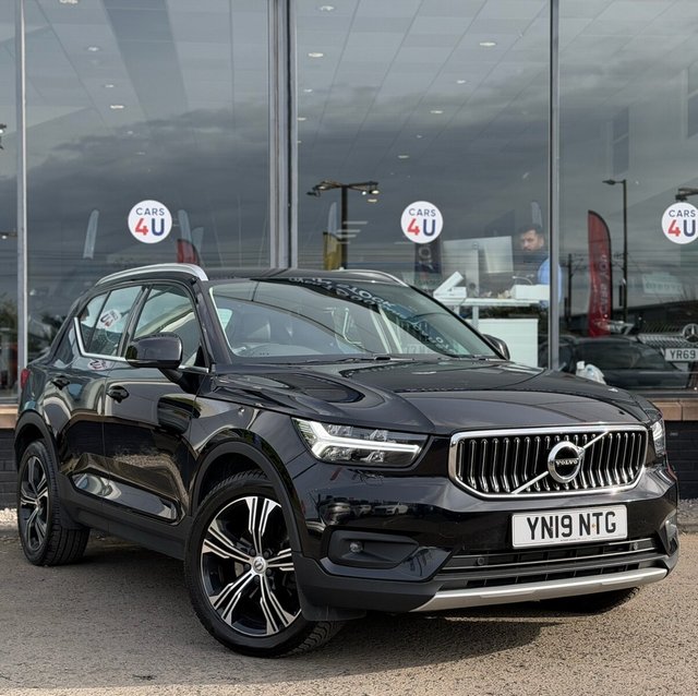 View our Volvo Xc40 range