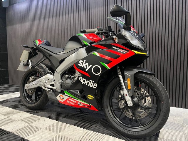 View our APRILIA RS 125