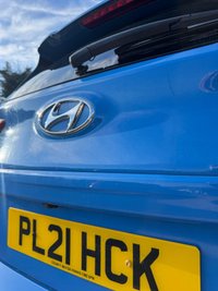 USED 2021 21 HYUNDAI KONA 39kWh Premium SUV 5dr Electric Auto (10.5kW Charger) (136 ps) 