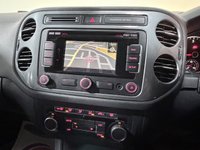 USED 2014 64 VOLKSWAGEN TIGUAN 2.0 TDI BlueMotion Tech Match SUV 5dr Diesel Manual 2WD Euro 5 (s/s) (140 ps) 