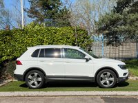 USED 2018 18 VOLKSWAGEN TIGUAN 2.0 TDI SEL SUV 5dr Diesel DSG 4Motion Euro 6 (s/s) (150 ps) A VERY WELL CARED FOR EXAMPLE WITH TEXT BOOK SERVICING AND APPLE CAR PLAY PANROOF AND REVERSE CAMERA AND POWER TAILGATE COUPLED WITH THE SMOOTH DSG GEARBOX
