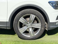 USED 2018 18 VOLKSWAGEN TIGUAN 2.0 TDI SEL SUV 5dr Diesel DSG 4Motion Euro 6 (s/s) (150 ps) A VERY WELL CARED FOR EXAMPLE WITH TEXT BOOK SERVICING AND APPLE CAR PLAY PANROOF AND REVERSE CAMERA AND POWER TAILGATE COUPLED WITH THE SMOOTH DSG GEARBOX